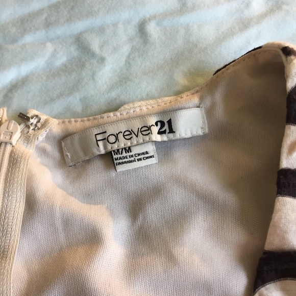 Patterned dress - Picture 4 of 6